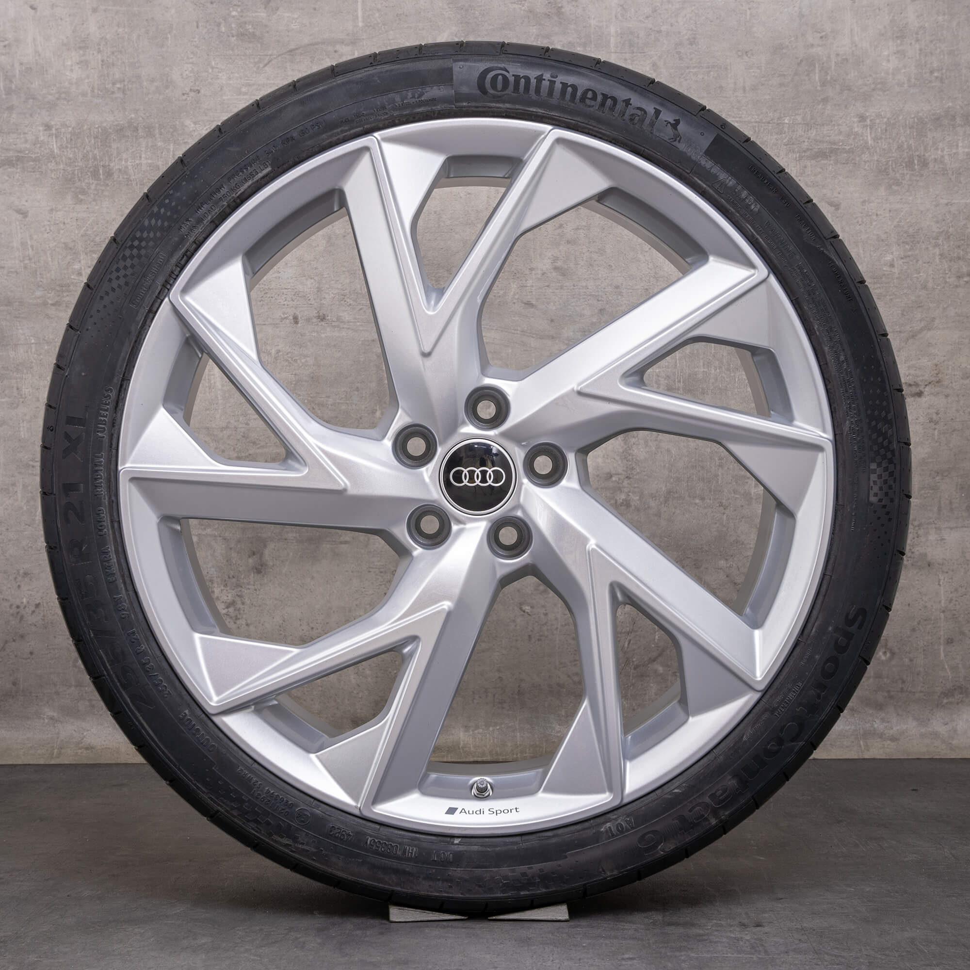 Originele Audi RS Q3 & Sportback velgen 21 inch F3 zomerwielen 83A601025AD Trigon zilver NIEUW