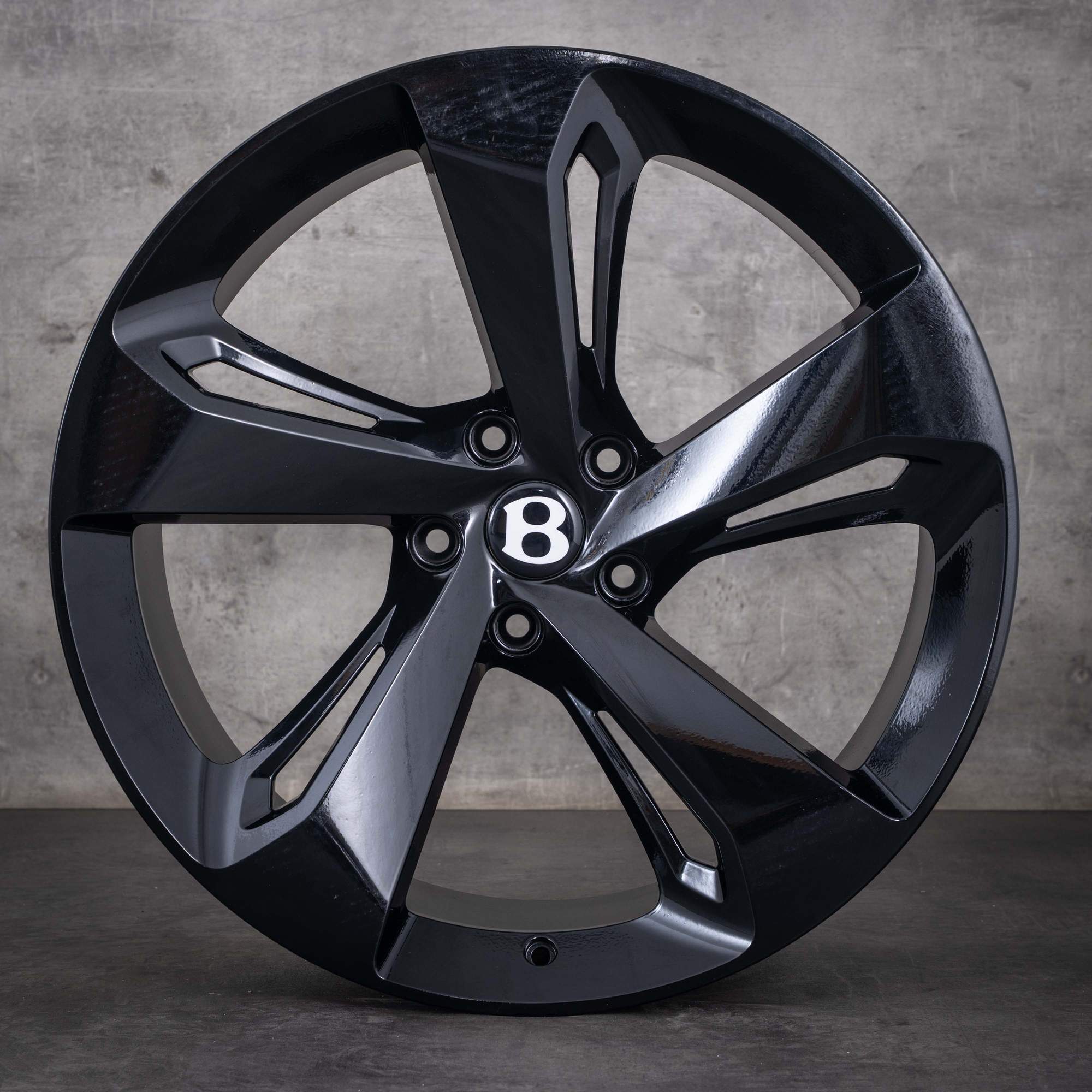 Alkuperäiset Bentley Bentayga -talvirenkaat 22 tuumaa 4V1-vanteet 36A601025G 36A601025D kiiltävä musta