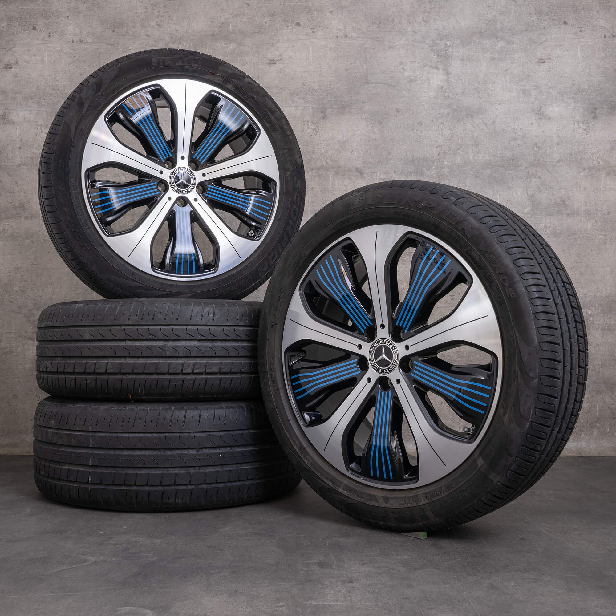 Originální letni disky Mercedes Benz EQC 20" N293 A2934010300 A2934010500 černo-modré lesklé soustružené