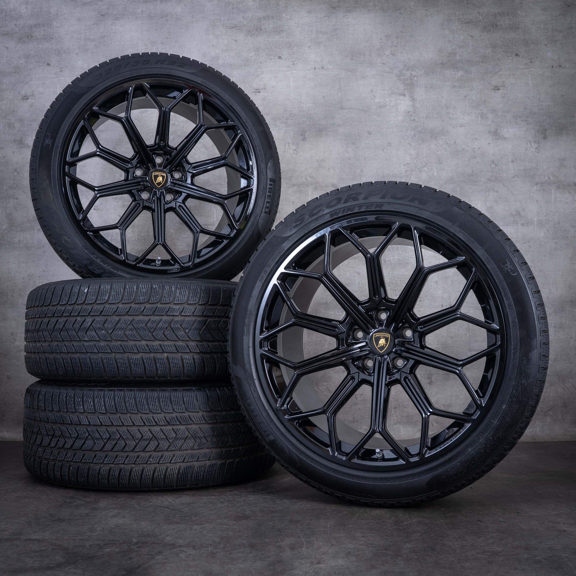 Original Lamborghini Urus Winterräder 22 Zoll Felgen Auriga 4ML601025R 4ML601025S schwarz glanz