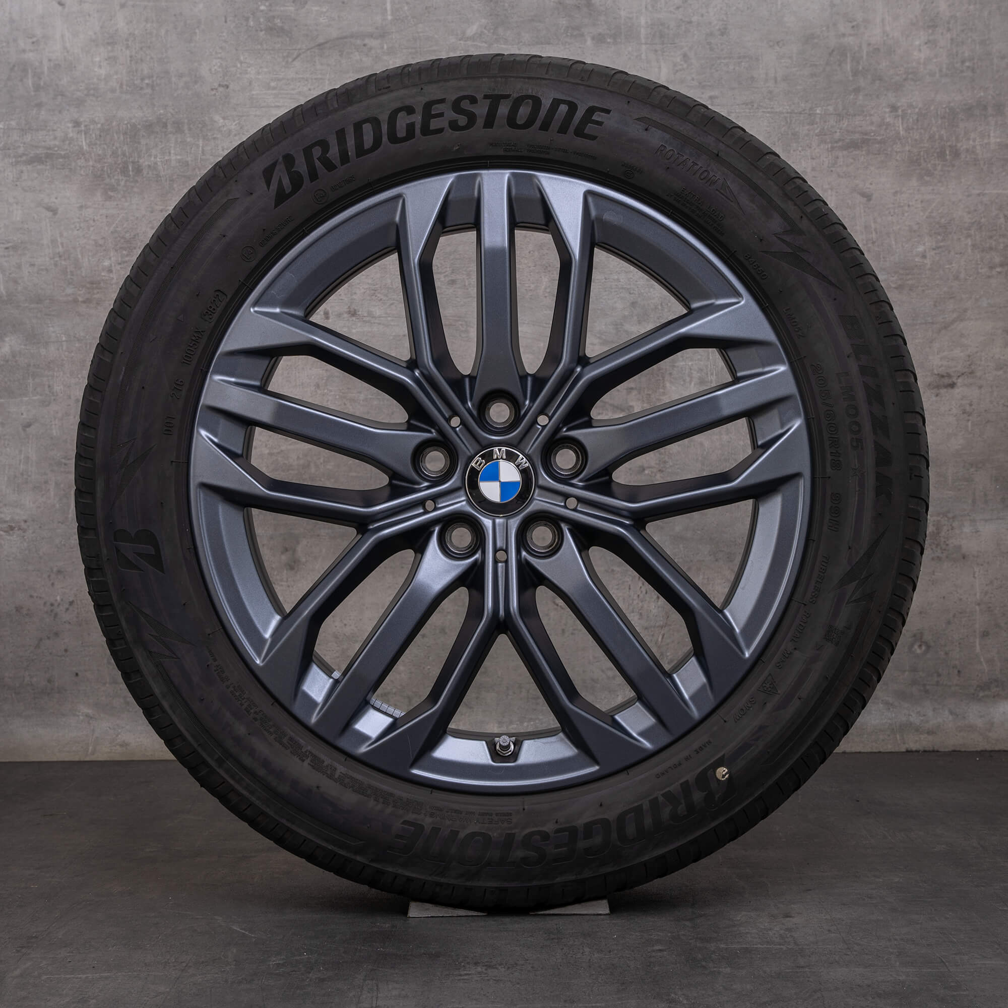 Original BMW X1 iX1 X2 iX2 Winterräder 18 Zoll U10 U11 Felgen  Styling 879 6898046 frozen gunmetal grey