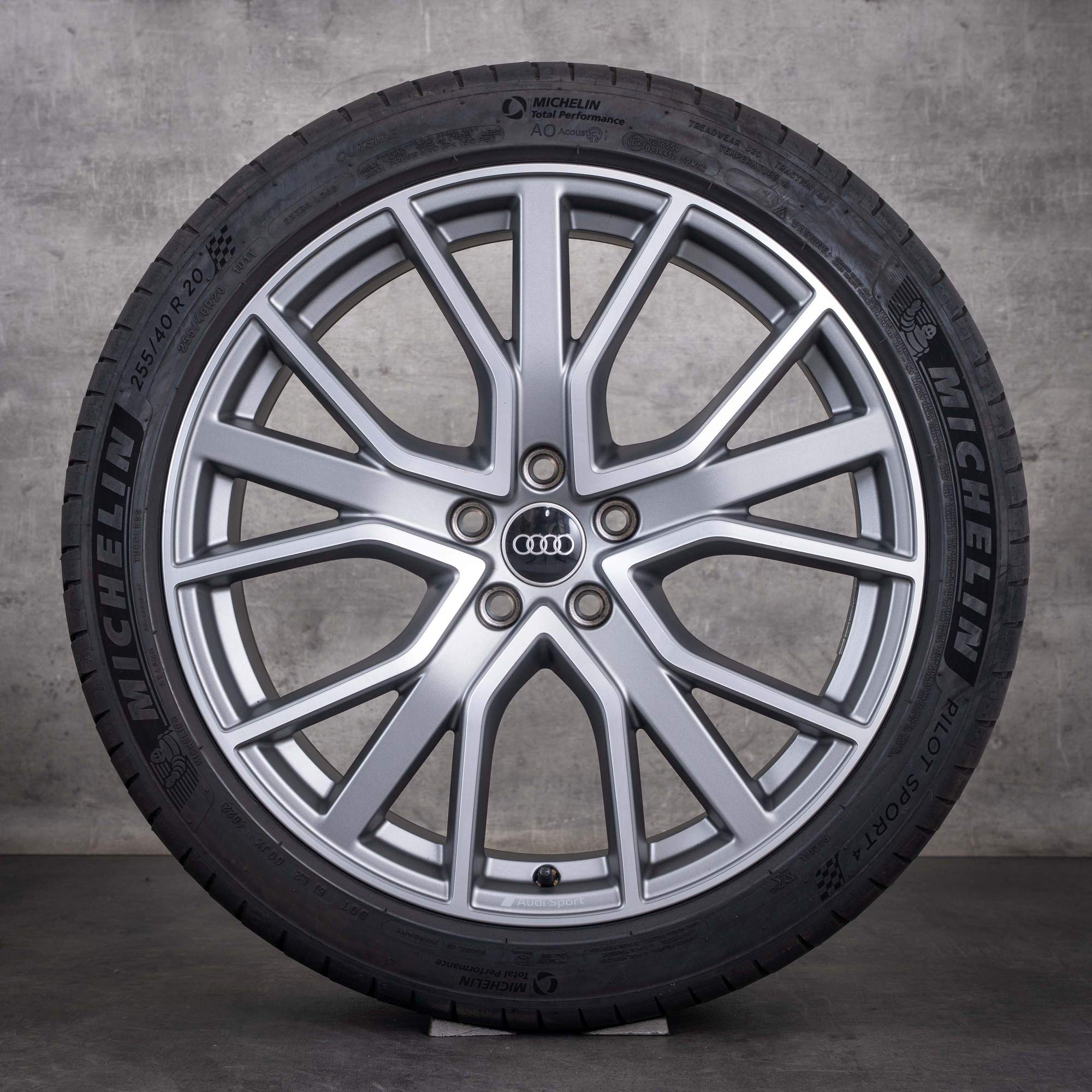 Cerchi originali Audi A6 S6 da 20 pollici 4K C8 ruote estive 4K0601025AB gomme estive titanio opaco diamantato