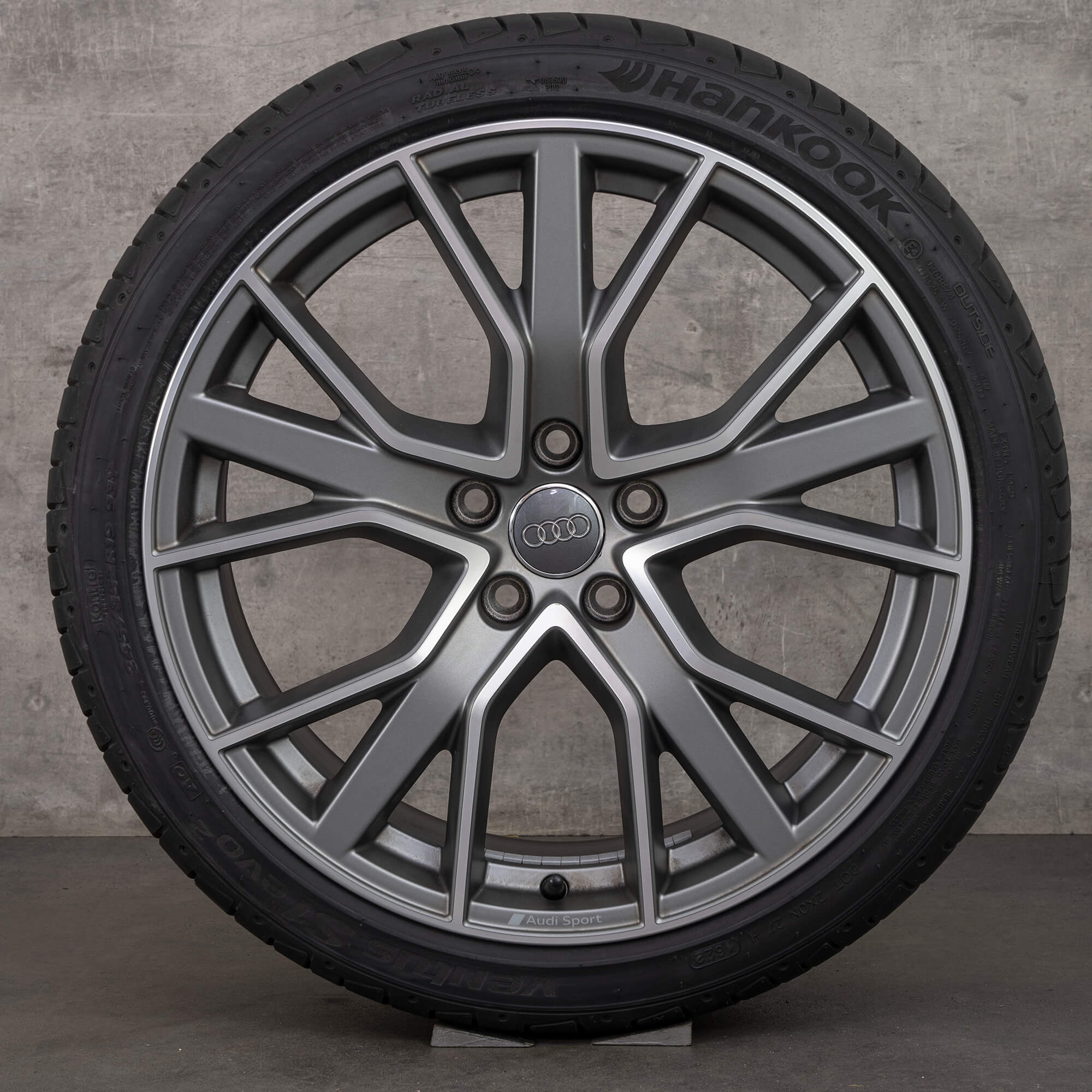 Audi A4 S4 B9 8W summer tires wheels 19 inch rims 8W0601025DH