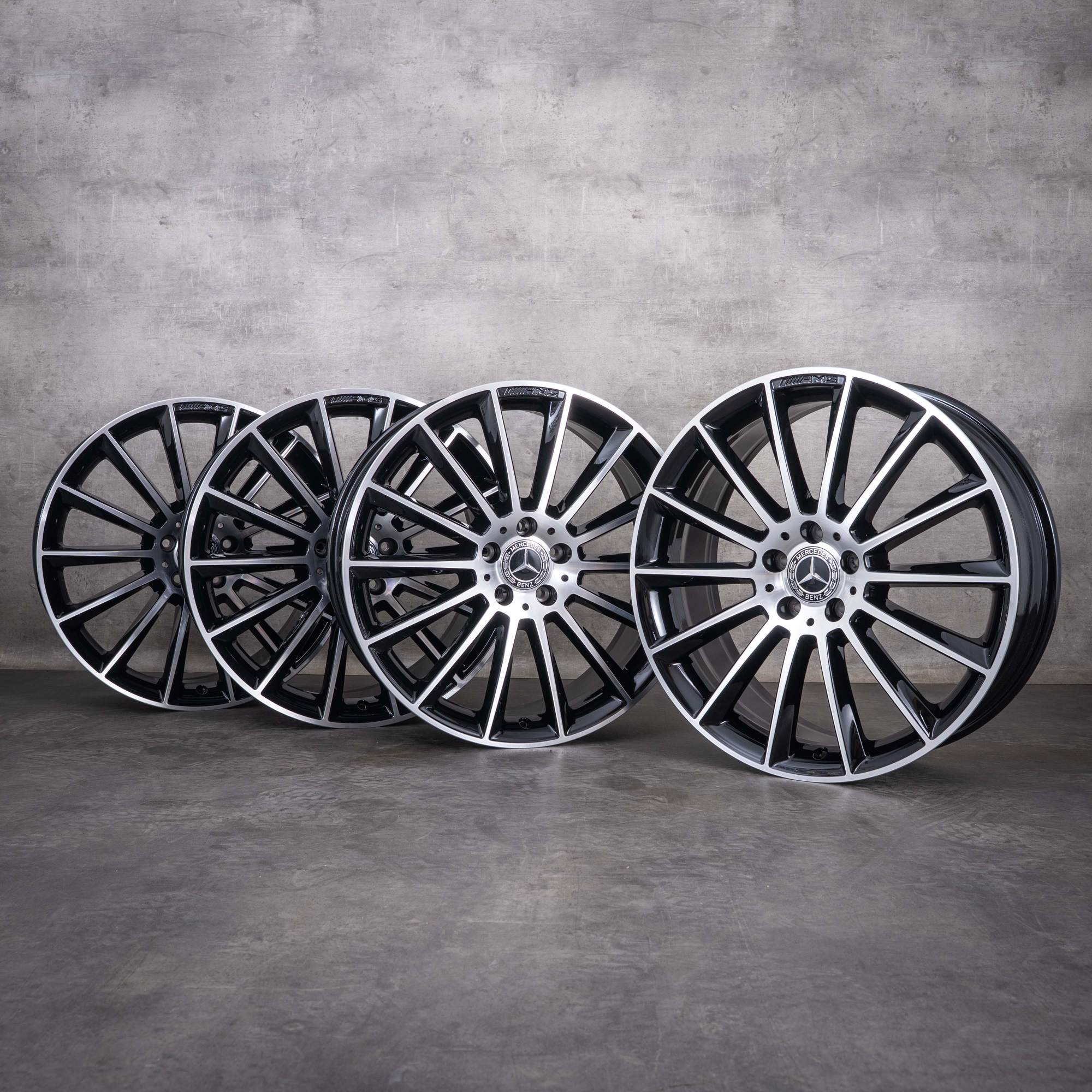 Alkuperäiset Mercedes-Benz E-sarjan AMG-vanteet 20 tuumaa W213 S213 C238 A238 A2134012200 A2134012300 diamond cut musta UUDET