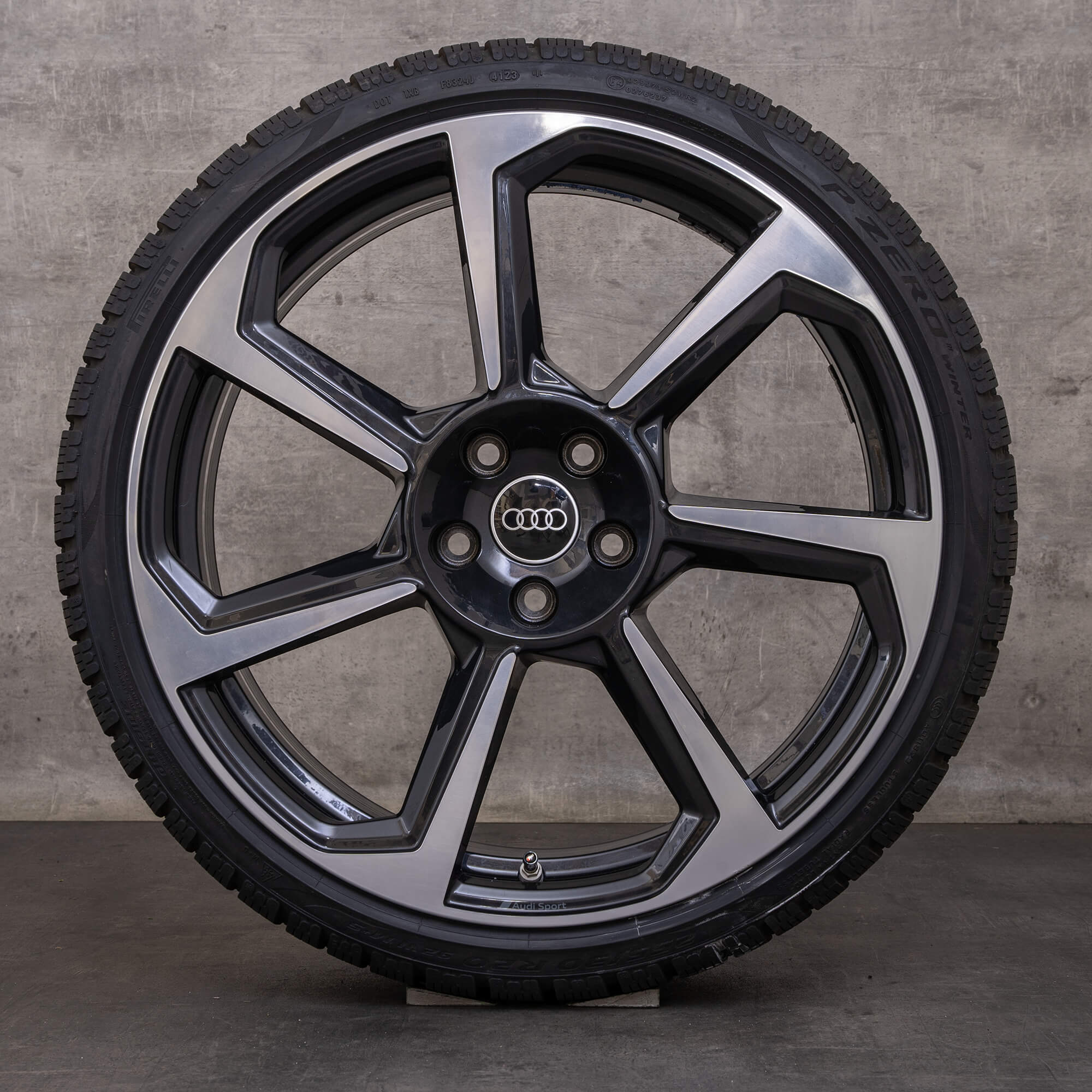 Original Audi TT TTS TTRS vinterhjul 20 tum 8S fälgar / fälg 8S0601025CD Rotor Design titan polerad