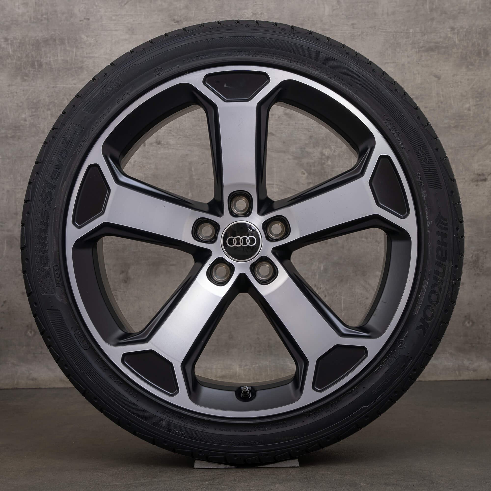 Oryginał Audi Q2 SQ2 felgi 19 cali GA koła letnie 81A071499 czarny mat polerowane toczone