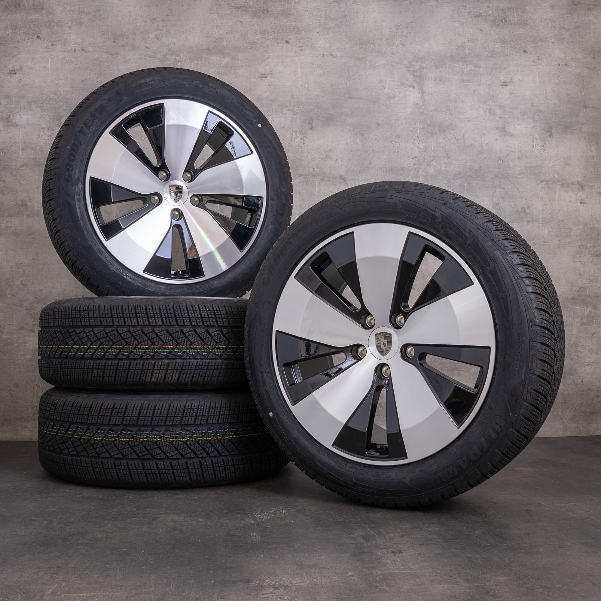 Original Porsche Macan Electric Winterräder 20 Zoll Felgen 95C601025B 95C601025C schwarz glanzgedreht NEU