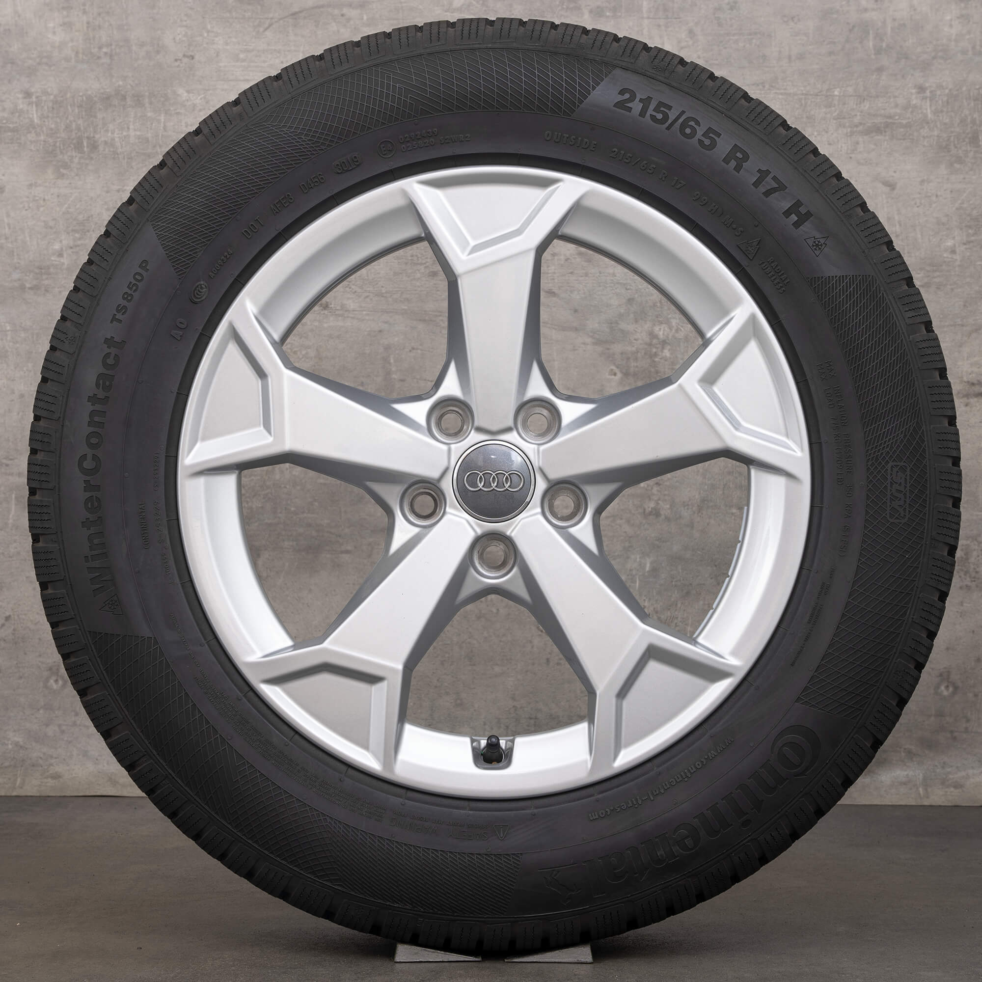 Audi Q3 F3 83A winter wheels 17 inch rims tires 83A071497A 7 mm