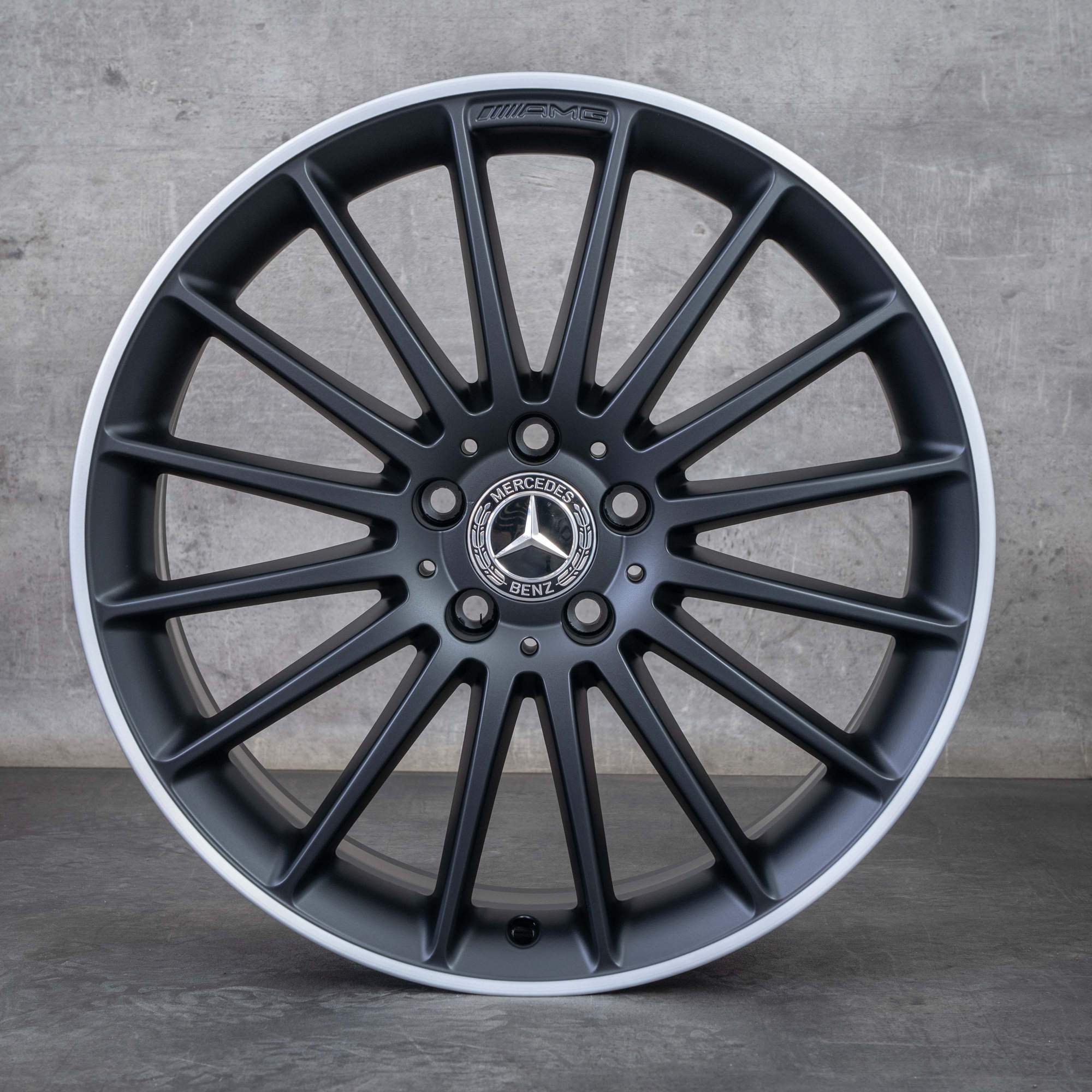 Alkuperäiset Mercedes Benz A-sarjan A 45 CLA AMG vanteet 19 tuuman W176 C117 X117 kesäpyörät A1764010502 musta matta kiillotettu UUTUUS