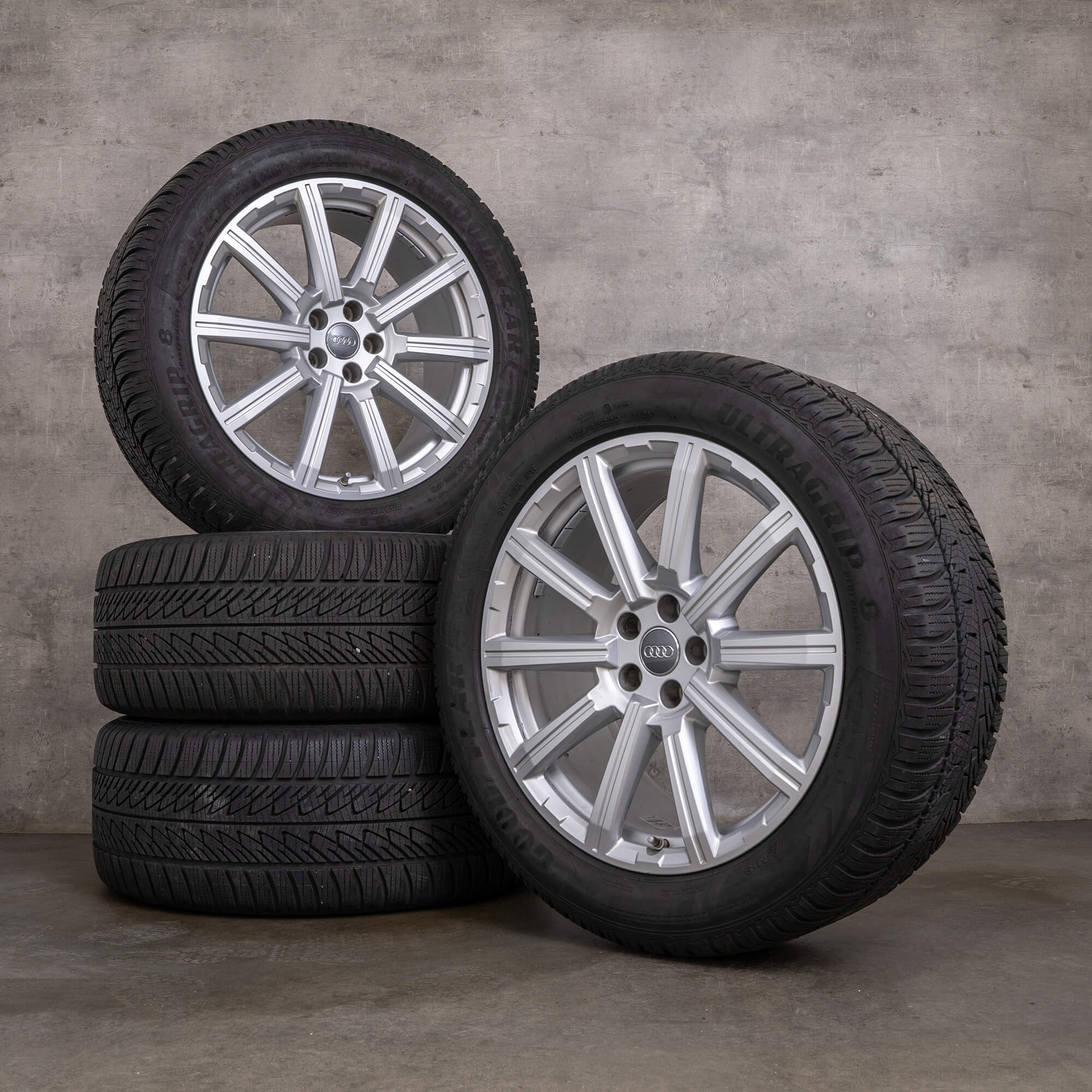 Oryginalne koła zimowe Audi Q7 SQ7 20 cali 4M felgi 4M0601025AE srebrne