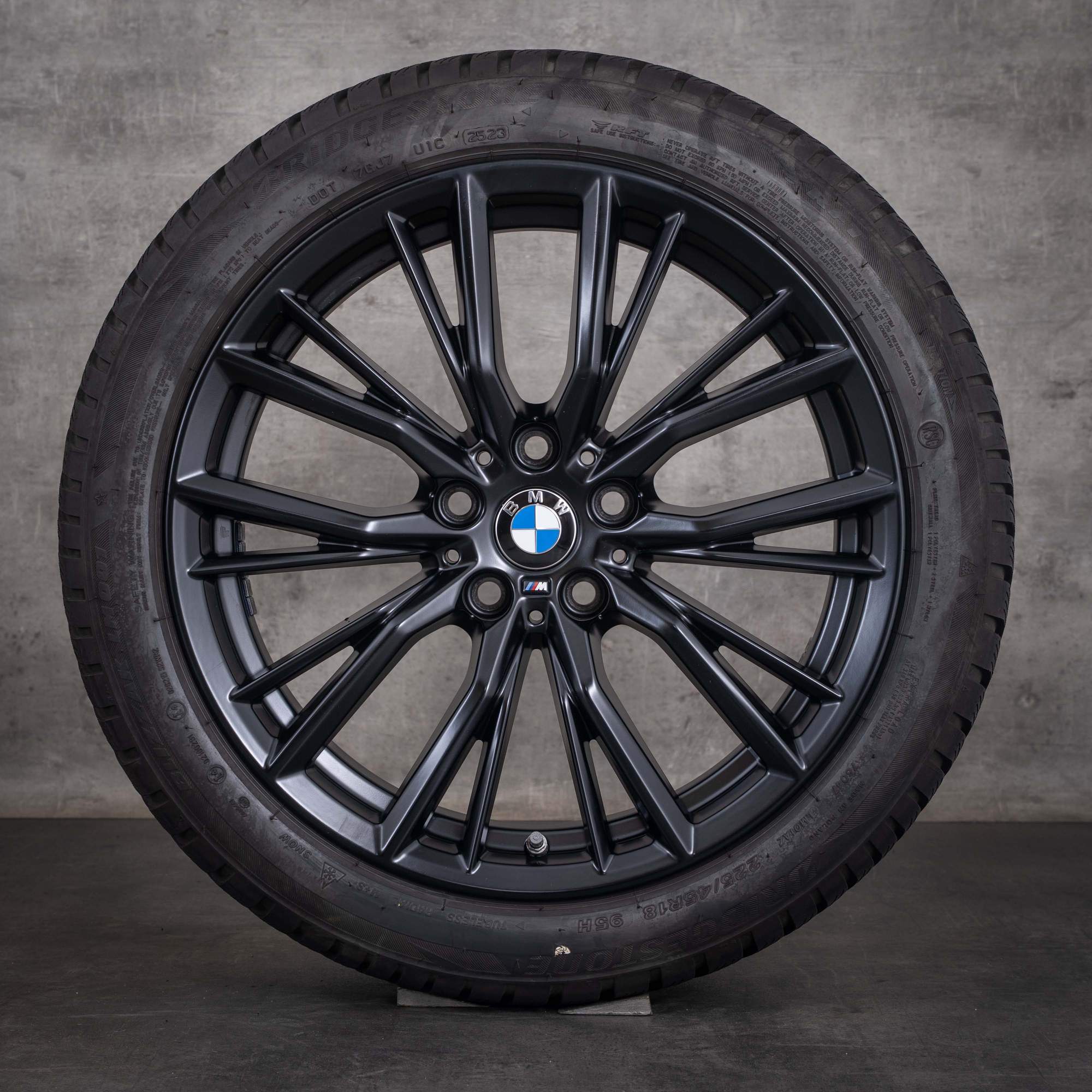 Original BMW 3er Winterräder 18 Zoll G20 G21 Felgen Styling 796 M 6885305 jet black matt - Rad 2 von 4