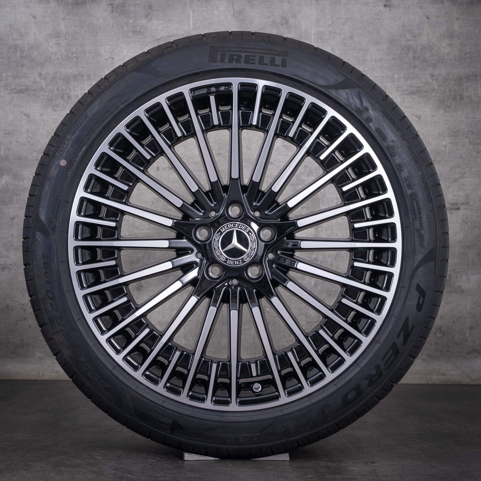 OEM AMG Mercedes EQA EQB 20inch H243 X243 rims with Sommerreifen A2434010600 Black diamond cut