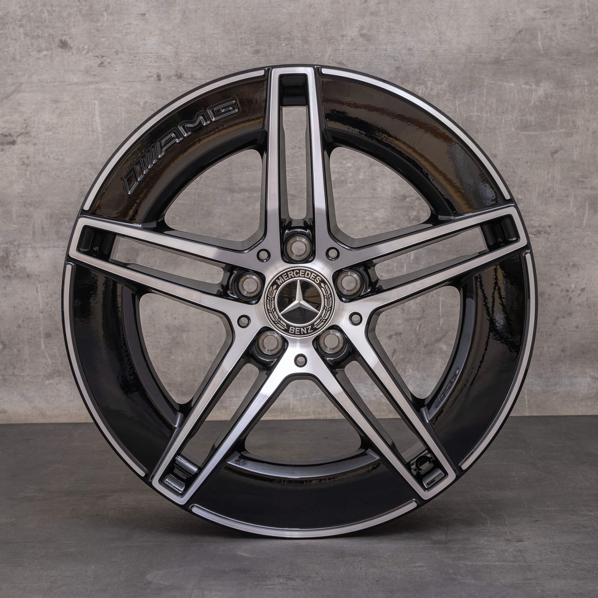 Alkuperäiset Mercedes Benz CLE AMG vanteet 18 tuuman C236 A236 A2364011700 musta kiillotettu UUTUUS