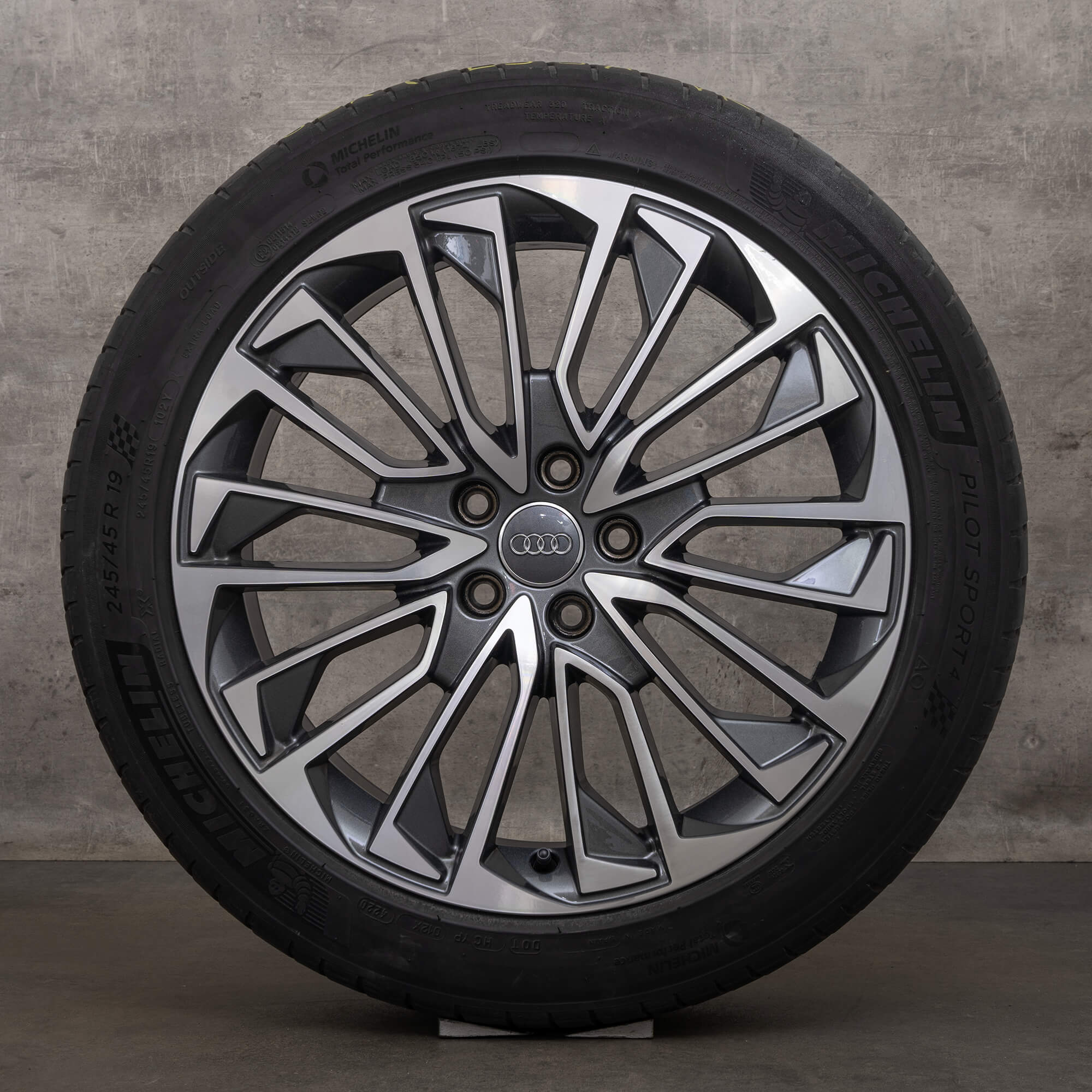 OEM Audi A6 19 inch 4K C8 rims summer tires 4K0601025BD graphite