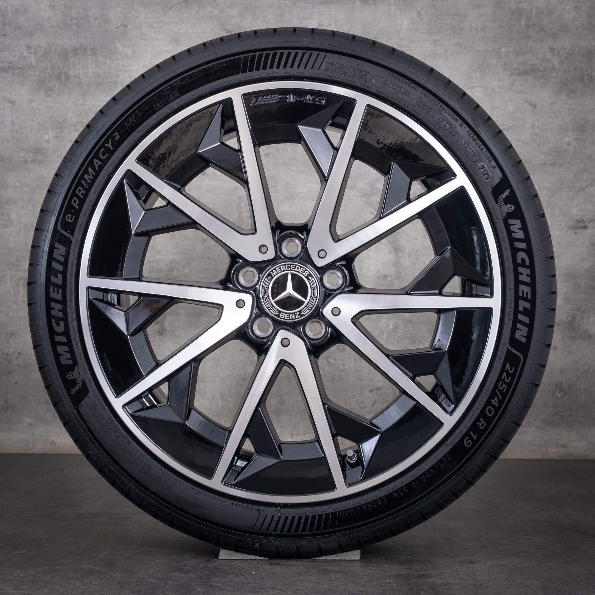 Original Mercedes-Benz CLA EQ AMG-fälgar 19 tum X174 C174 250+ 350 4Matic sommarhjul A1744011400 A1744011500 svarta frontpolerade