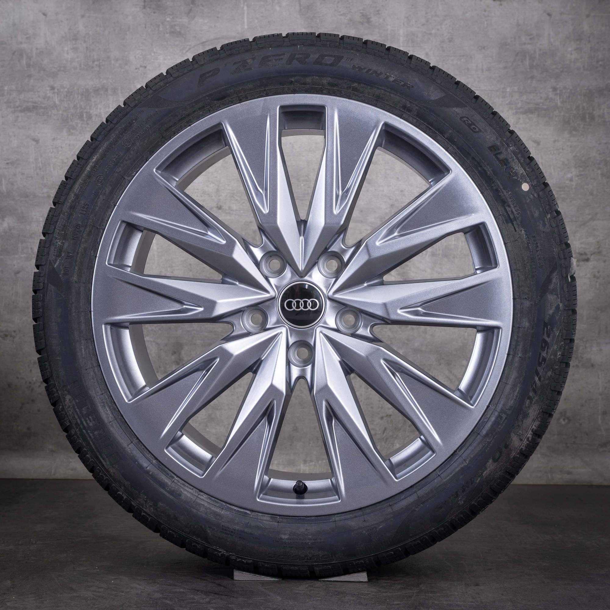Oryginalne koła zimowe do Audi A6 e-tron felgi 20 cali GH 85E601025AR 85E601025AS szary metalik NOWE