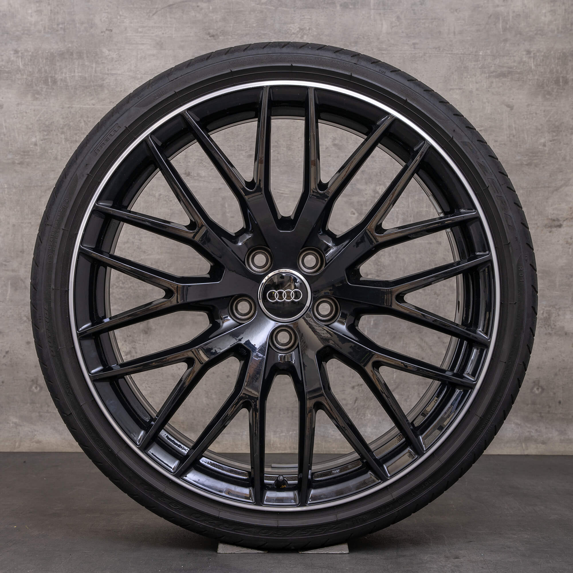 Original Audi TT TTS TTRS hjul 20 tum FV 8S Sommerrder 8S0601025AR svart glansig svarvad