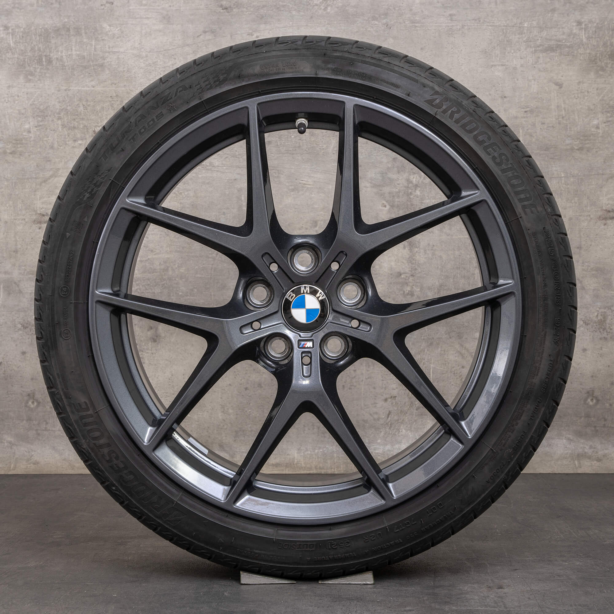 Orijinal BMW 1 serisi 2 jantlar 18 inç F40 F44 Gran Coup Sommerrder Styling 554 M 8092353 orbitgrey