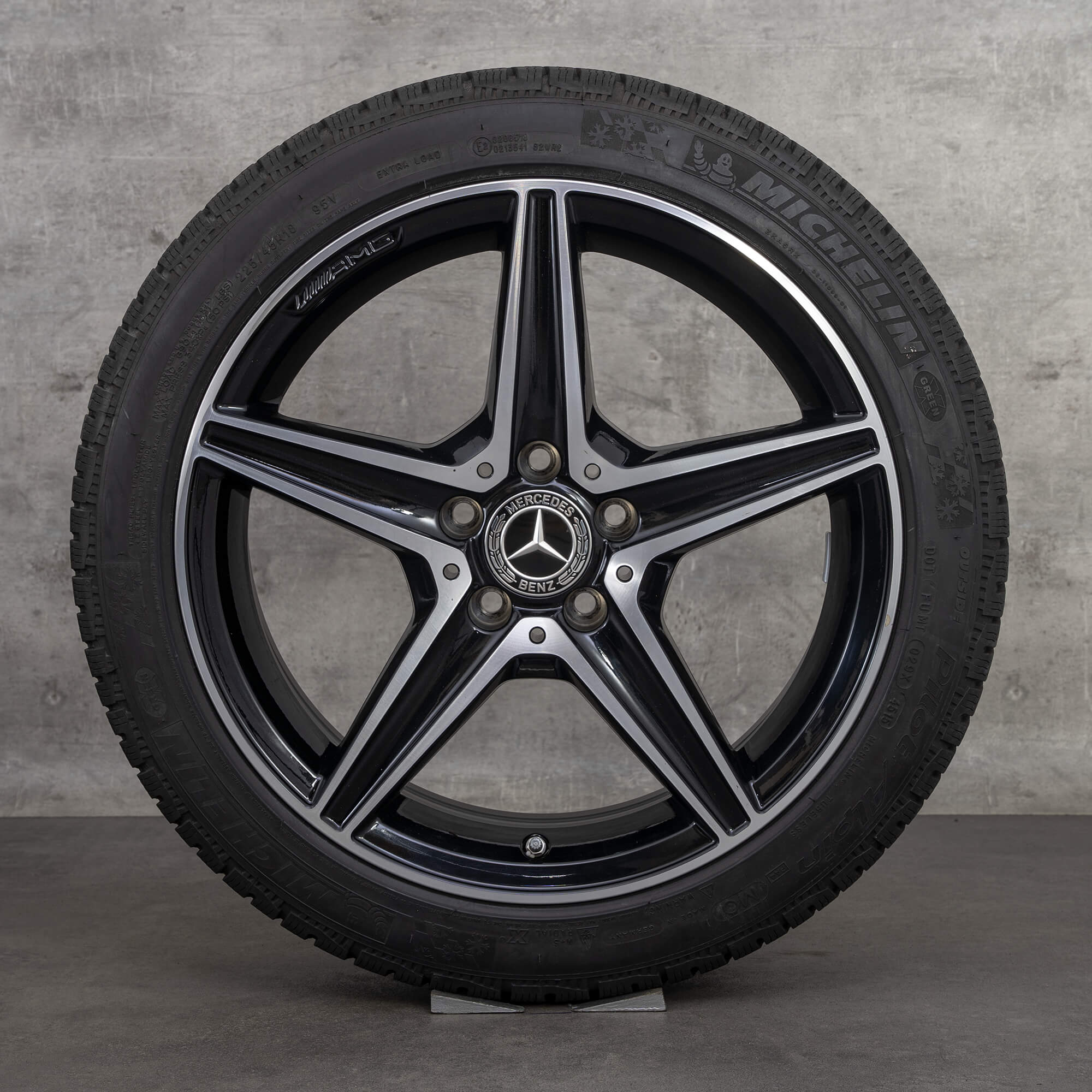 18 tommer Mercedes Benz fælge C43 AMG C450 Sport W205 komplette vinterhjul