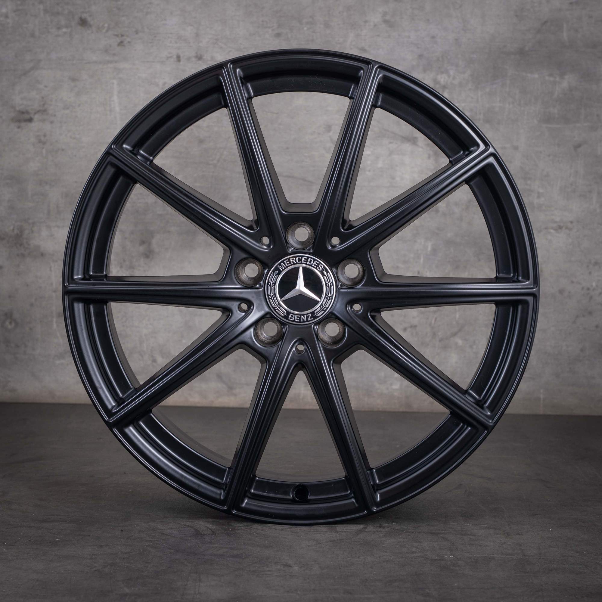 Original Mercedes Benz GLA GLB 18 Zoll H247 X247 Felgen A2474012600 schwarz matt - Felge 4 von 4
