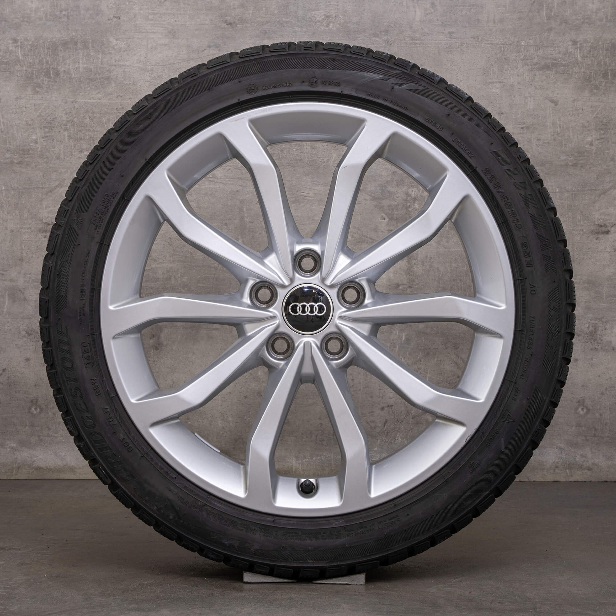 Originale Audi A4 S4 vinterhjul 18 tommer 8W B9 fælge 8W0601025ED sølv