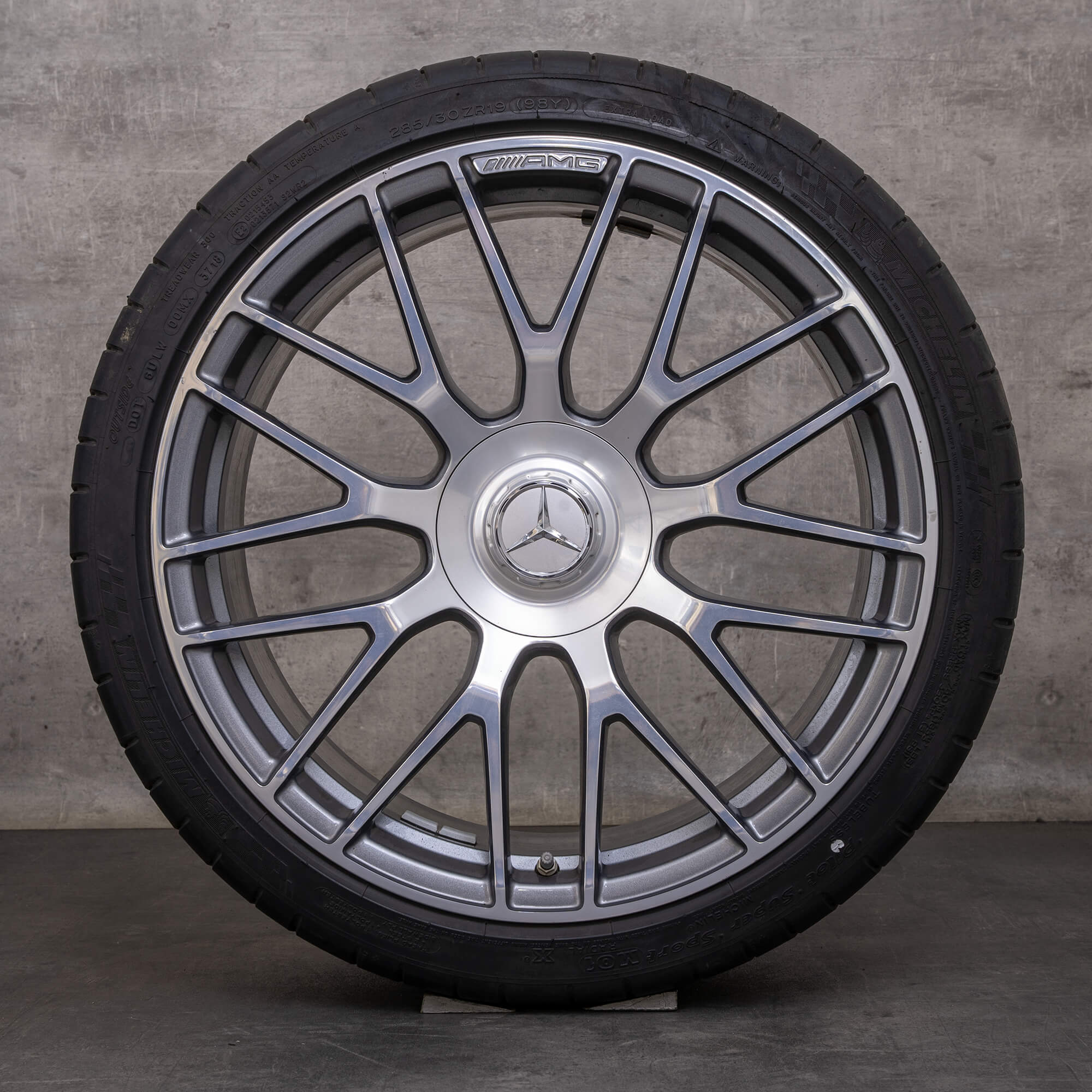 Oryginał Mercedes Benz AMG C63 & S felgi 19 cali C205 A205 koła letnie A2054015900 A2054016000 himalaya szary połysk polerowane