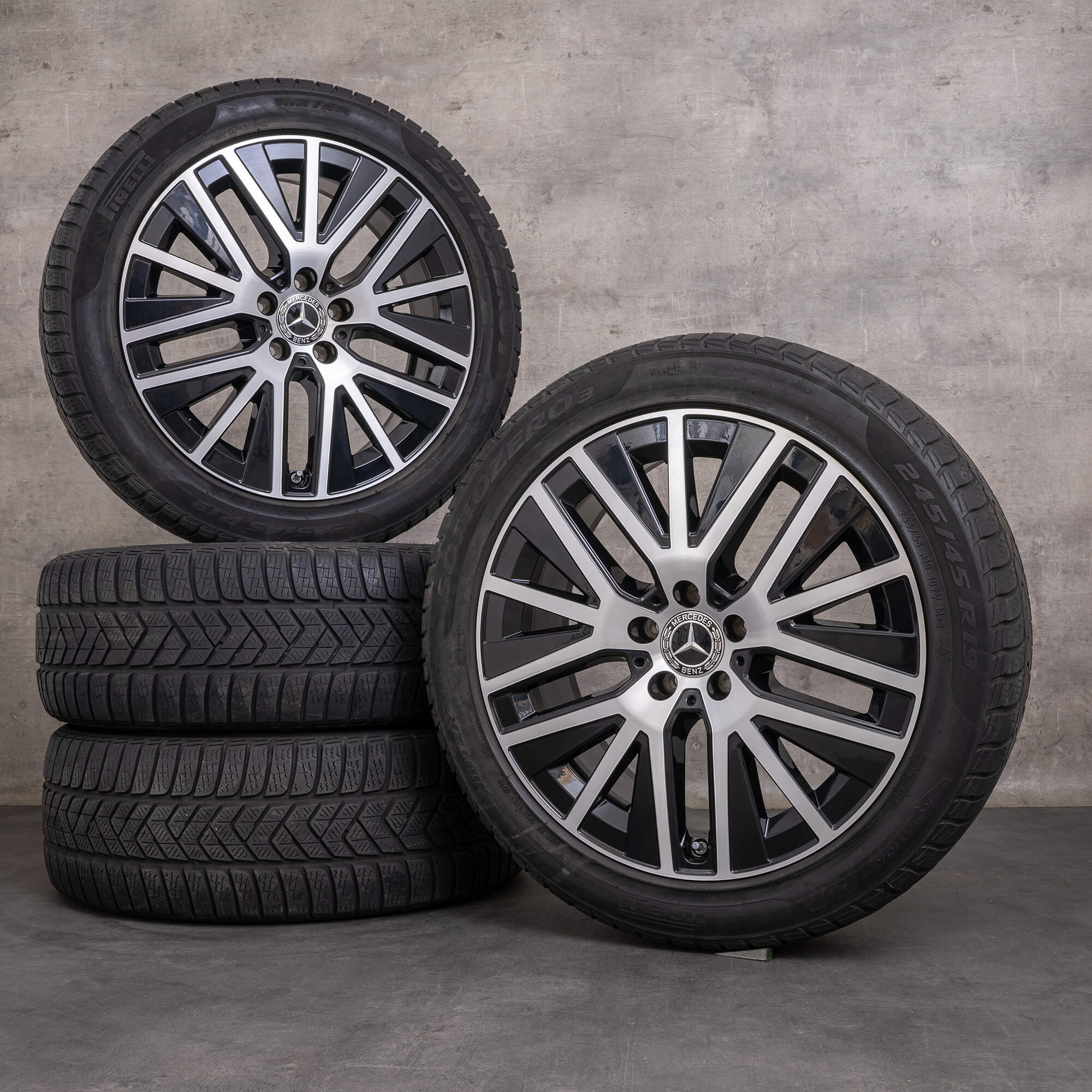 Originele Mercedes E-Klasse ALL-Terrain winterwielen 19 inch X213 velgen A2534014900 zwart glanzend gedraaid