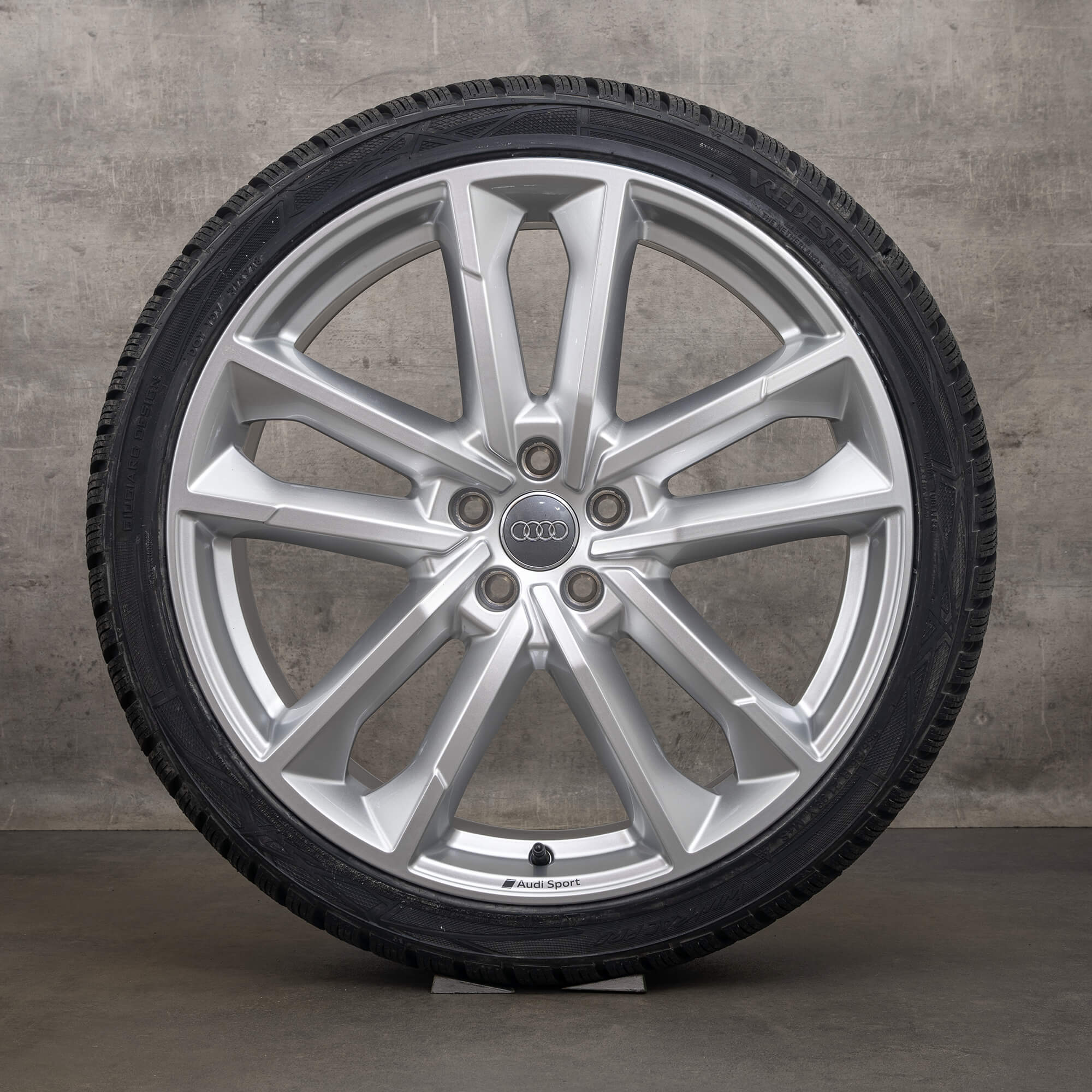 Original Audi A6 S6 4K C8 21 Zoll Felgen Winterreifen 4K0601025AE silber 5 Doppelarm Sport Design