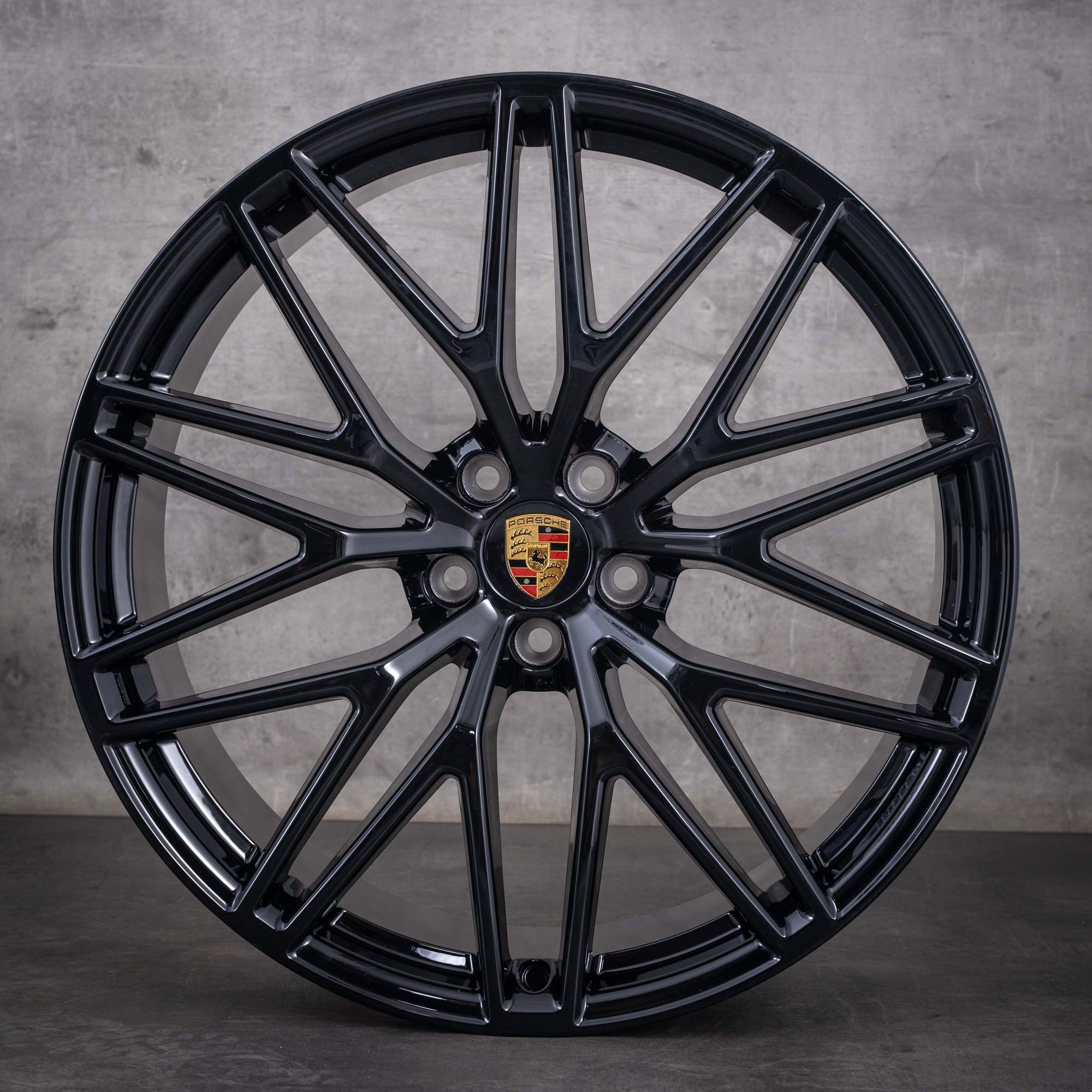 Oryginalne felgi Porsche Macan III 21 cali S GTS 95B601025HJ 95B601025HK czarne z połyskiem NOWE