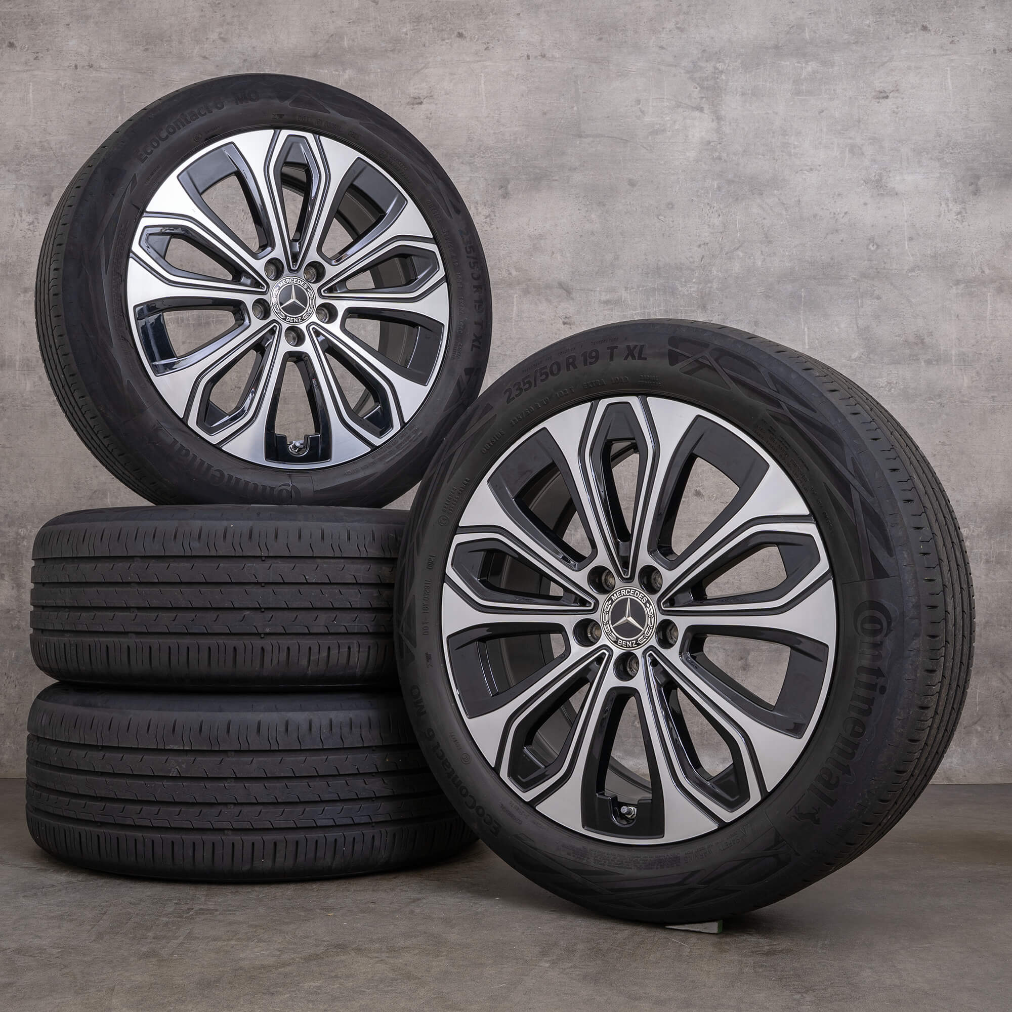Originele Mercedes Benz EQE winterwielen 19 inch V295 velgen A2954011600 zwart glanzend gedraaid