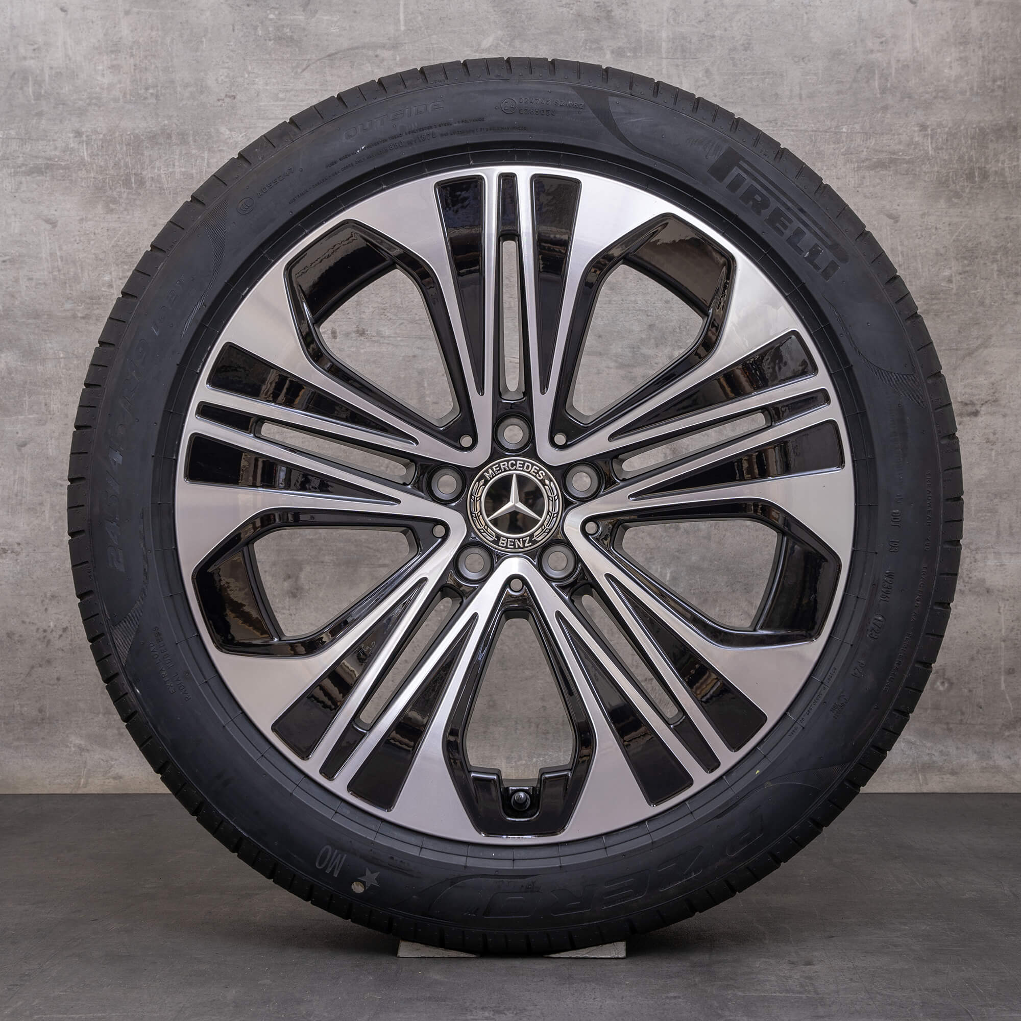 Oryginalne felgi do Mercedesa Benz Klasy E 19 cali W214 S214 opony letnie A2144012300 A2144012400 czarne w stylu diamond cut NOWE