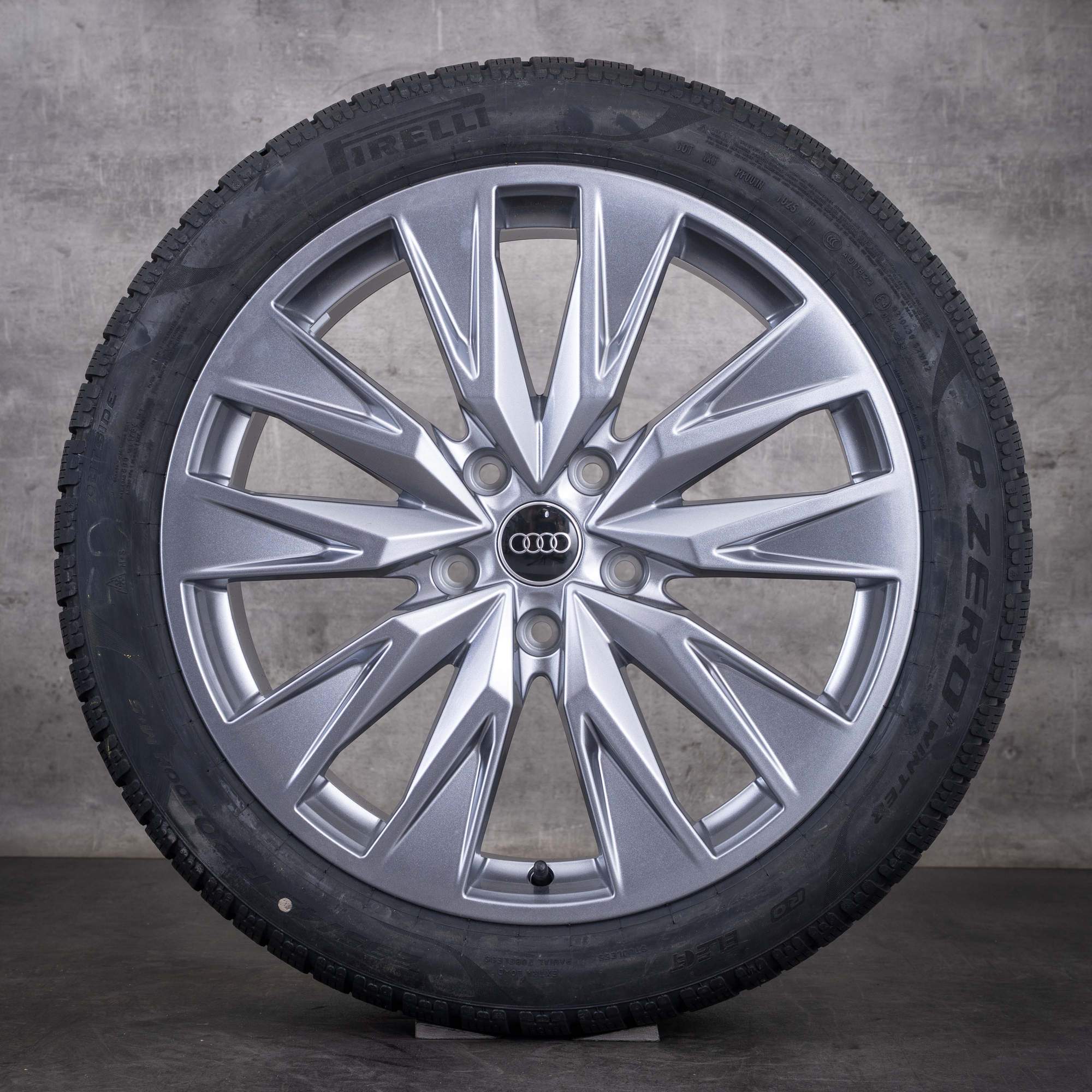 Oryginalne koła zimowe do Audi A6 e-tron felgi 20 cali GH 85E601025AR 85E601025AS szary metalik NOWE