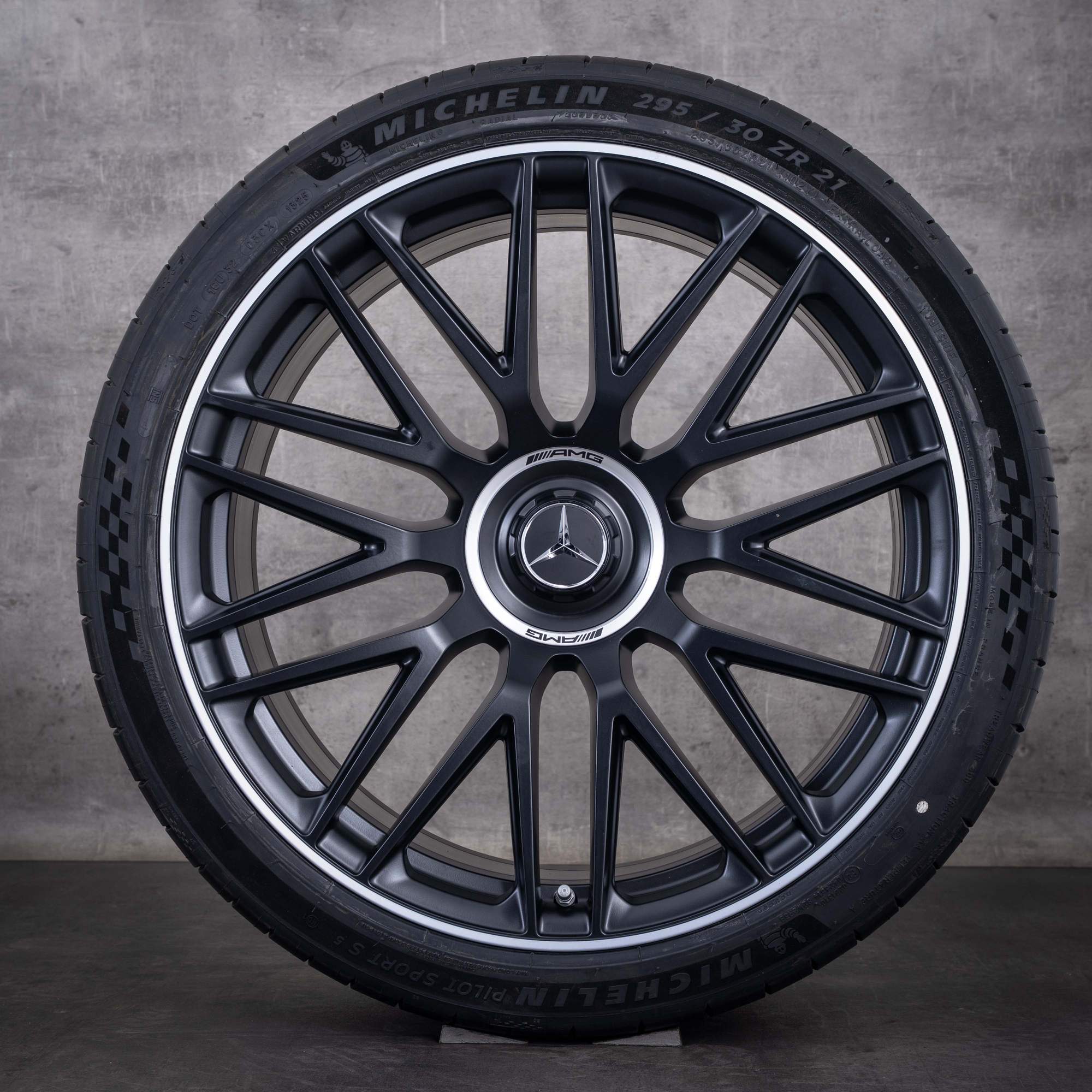 Alkuperäiset Mercedes-Benz AMG GT -vanteet 21 tuumaa C192 kesärenkaat A1924011900 A1924012000 mattamusta diamond cut UUDET