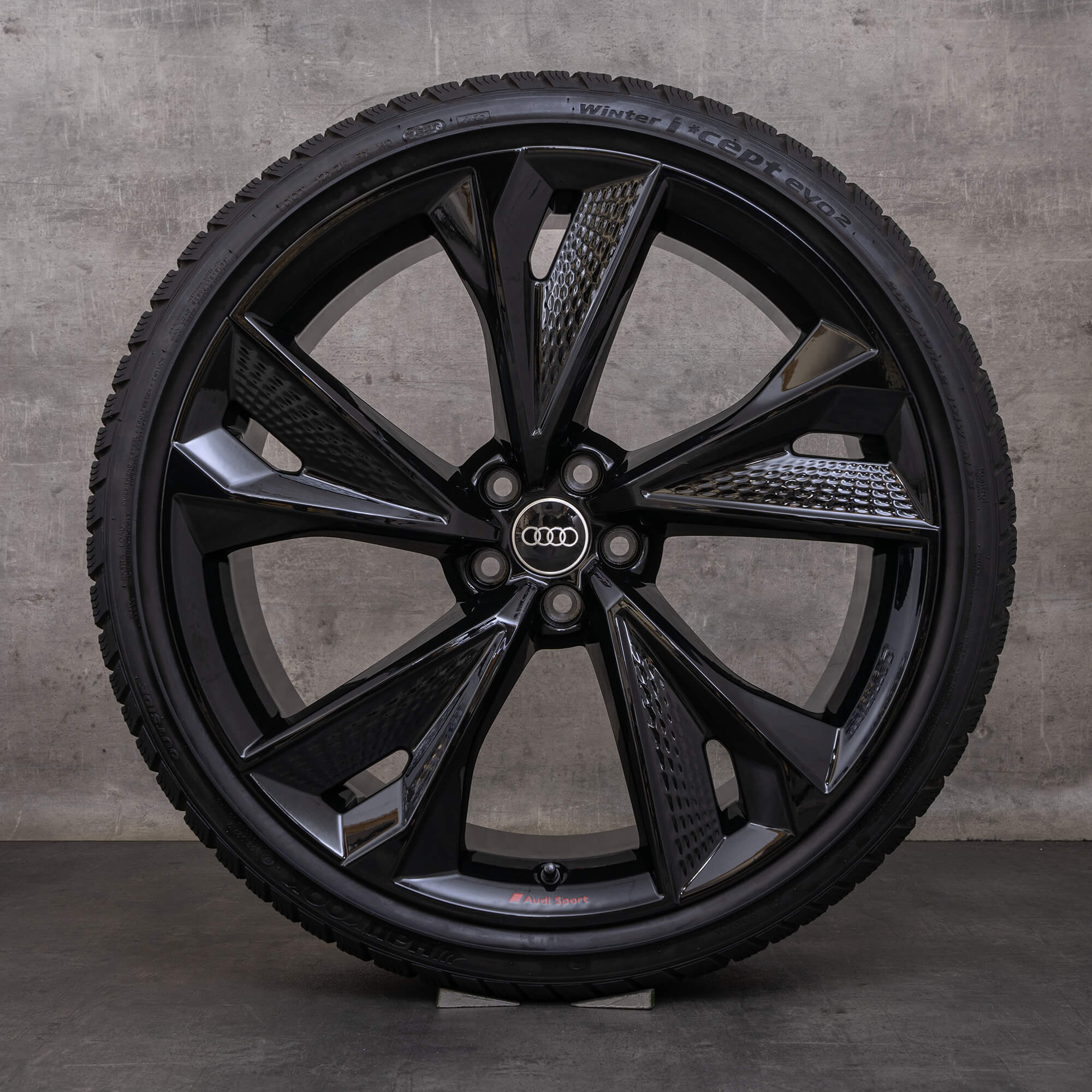 Jantes e pneus inverno originais Audi RS6 RS7 22 polegadas 4K C8 jantes 4K0601025AT preto brilhante