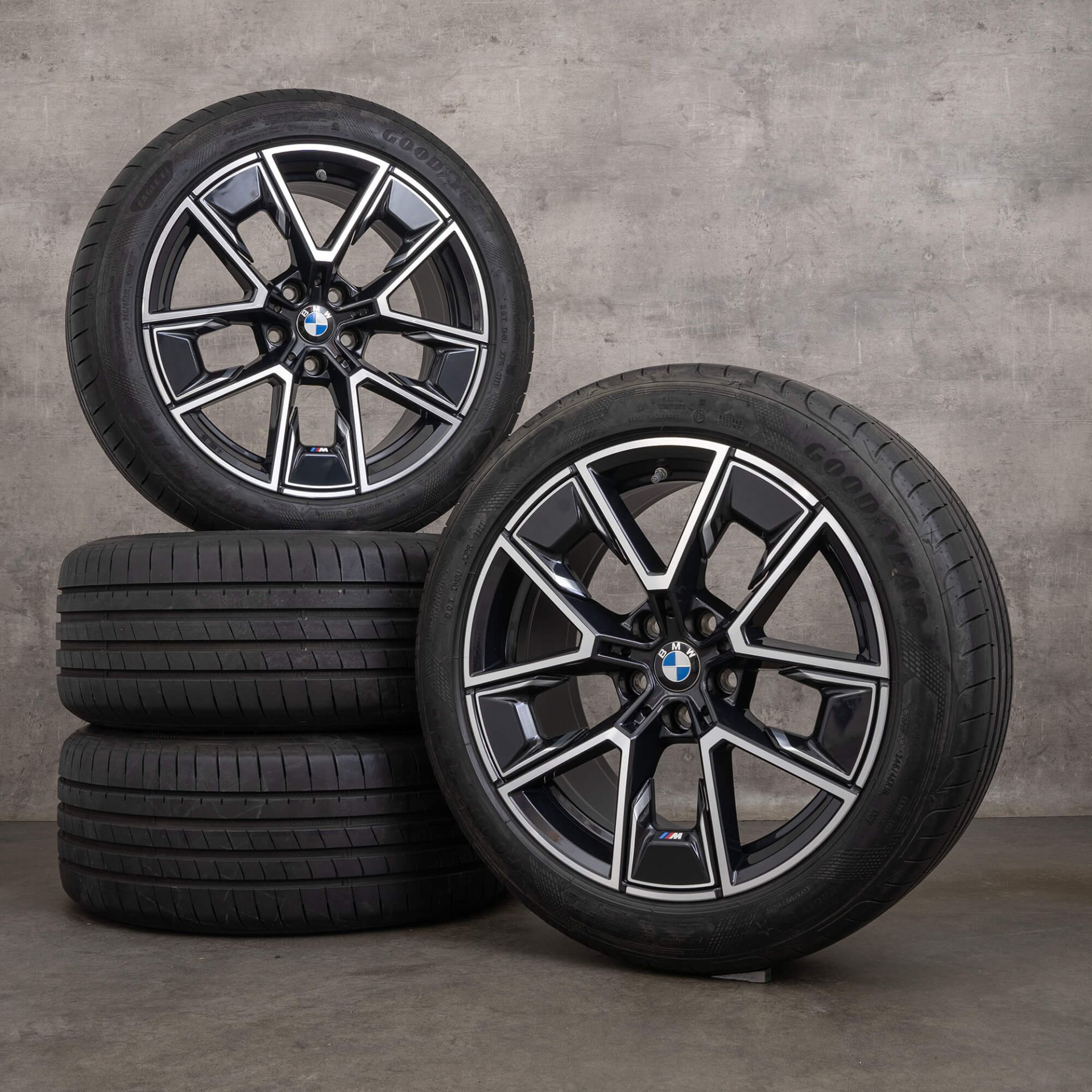 Original BMW 4 Series i4 G26 18 inch rims summer tires styling 858