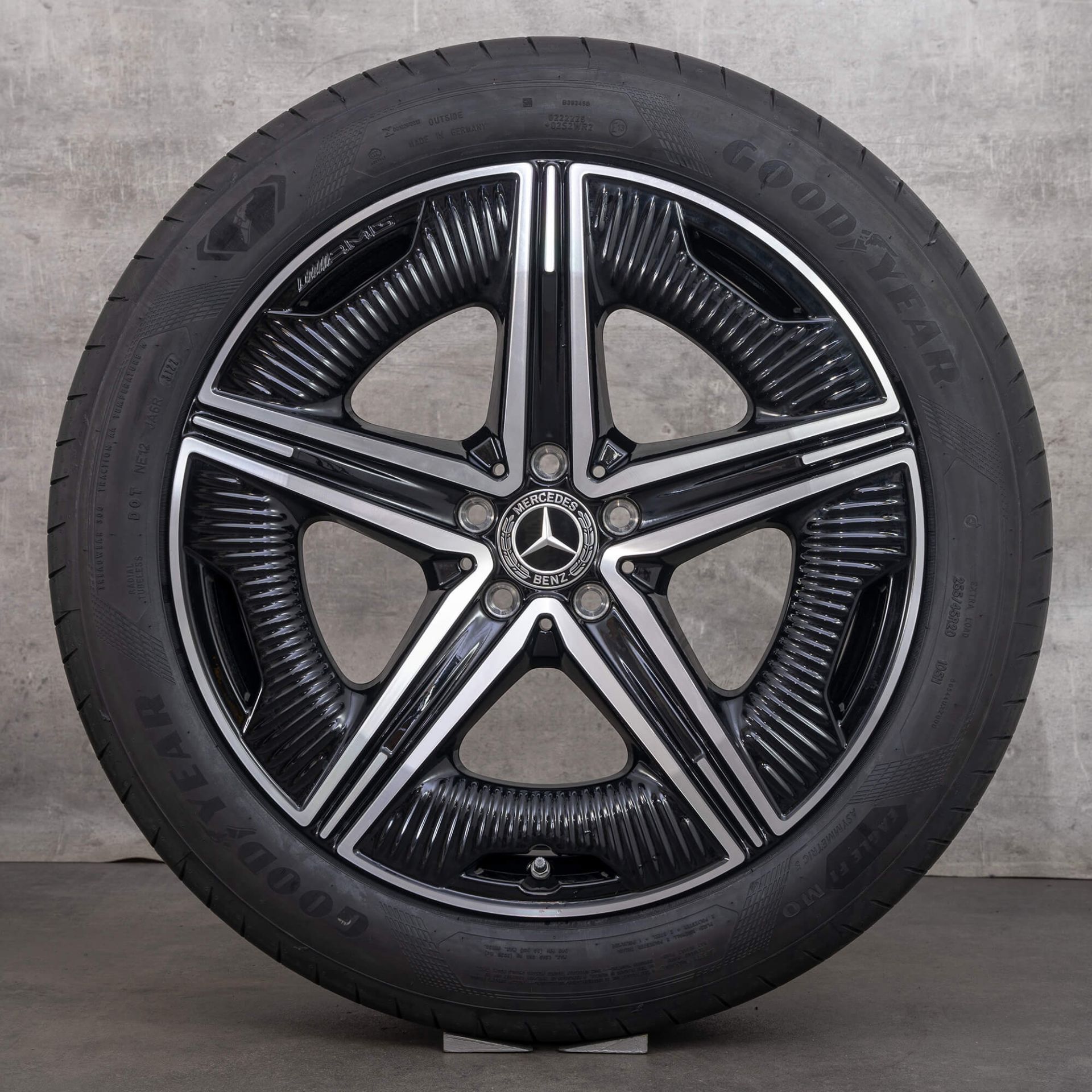 2025 Mercedes-Benz EQS 450 Incentives, Specials & Offers in Milford DE