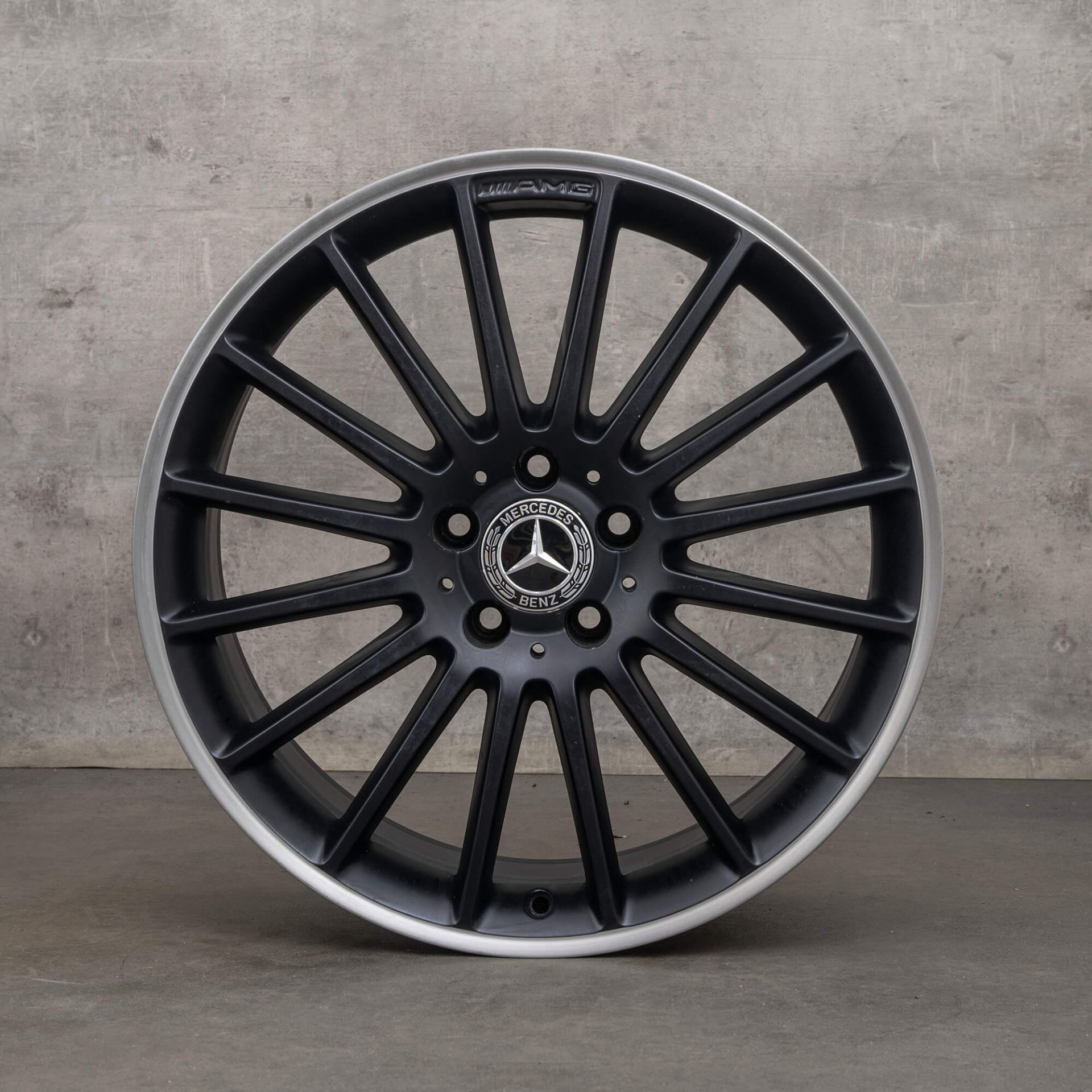AMG Mercedes Benz C63 W204 S204 C204 19 inch rims A2044014802 A2044014902